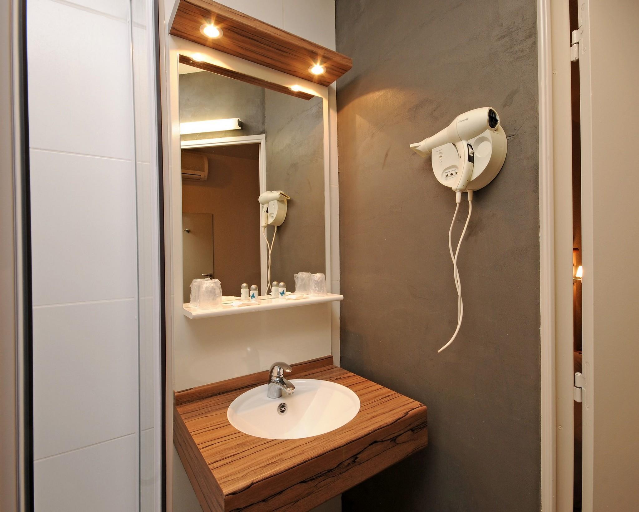 Ibis Styles Lyon Croix Rousse Hotell Exteriör bild