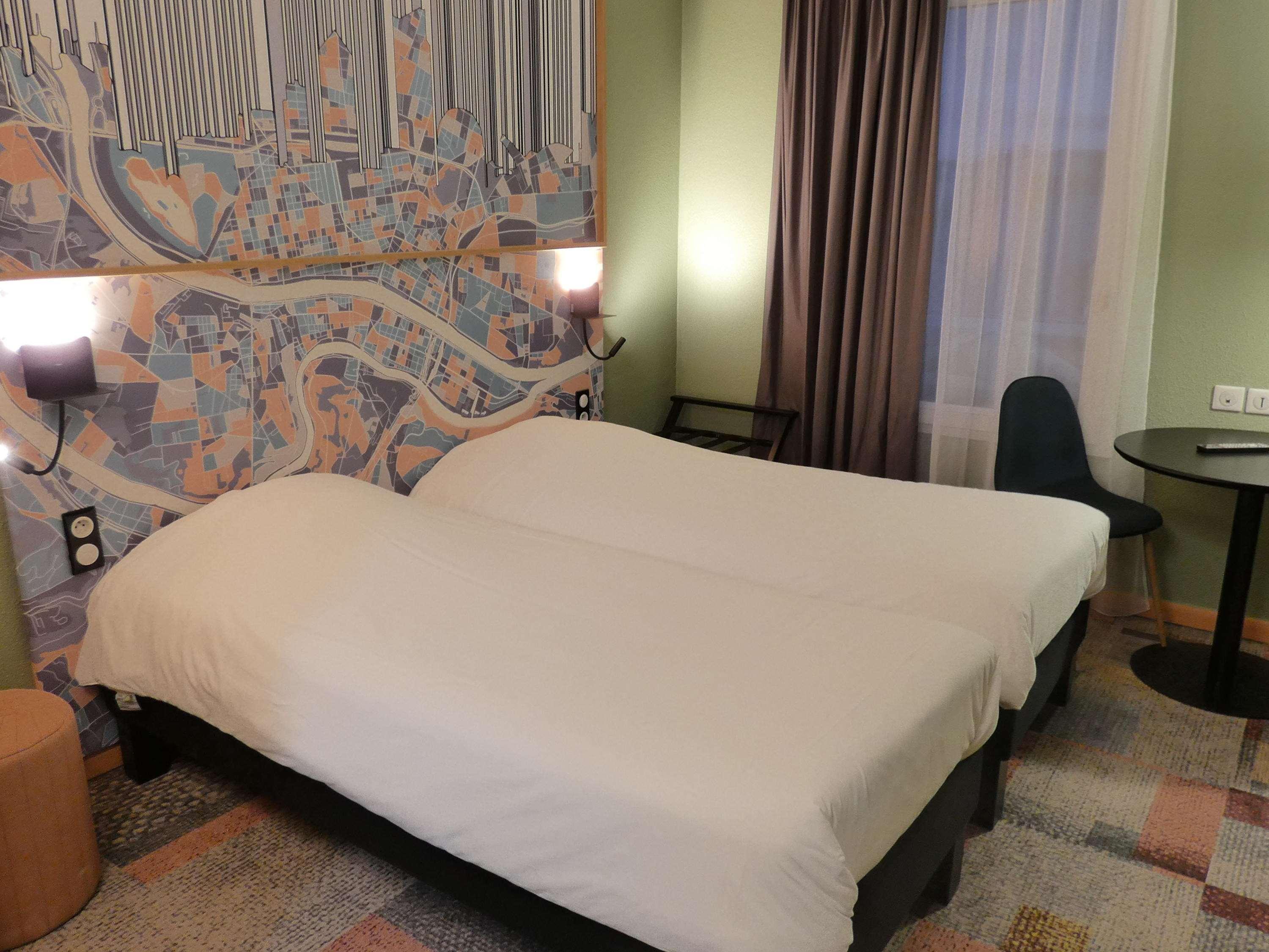 Ibis Styles Lyon Croix Rousse Hotell Exteriör bild